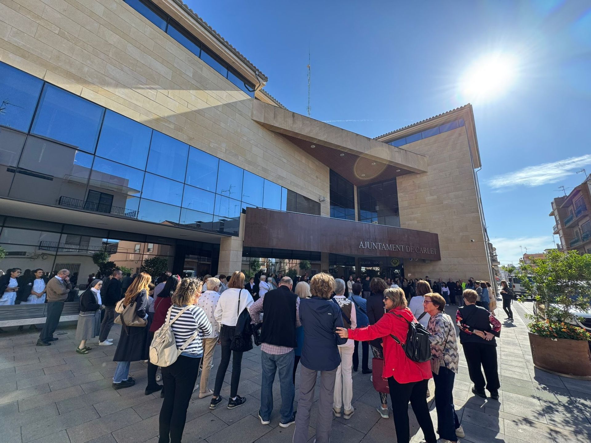 Minuto de silencio en Carlet.