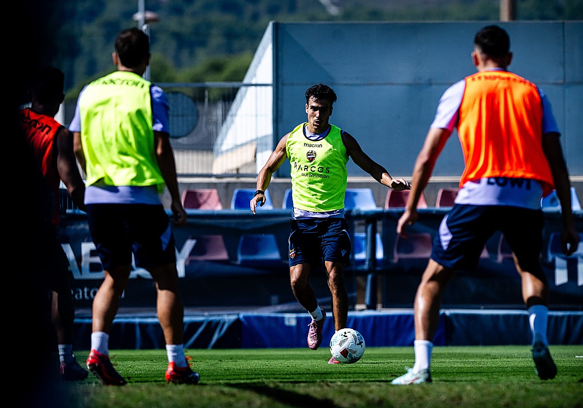 Manu Sánchez, durante un entrenamiento en Buñol.