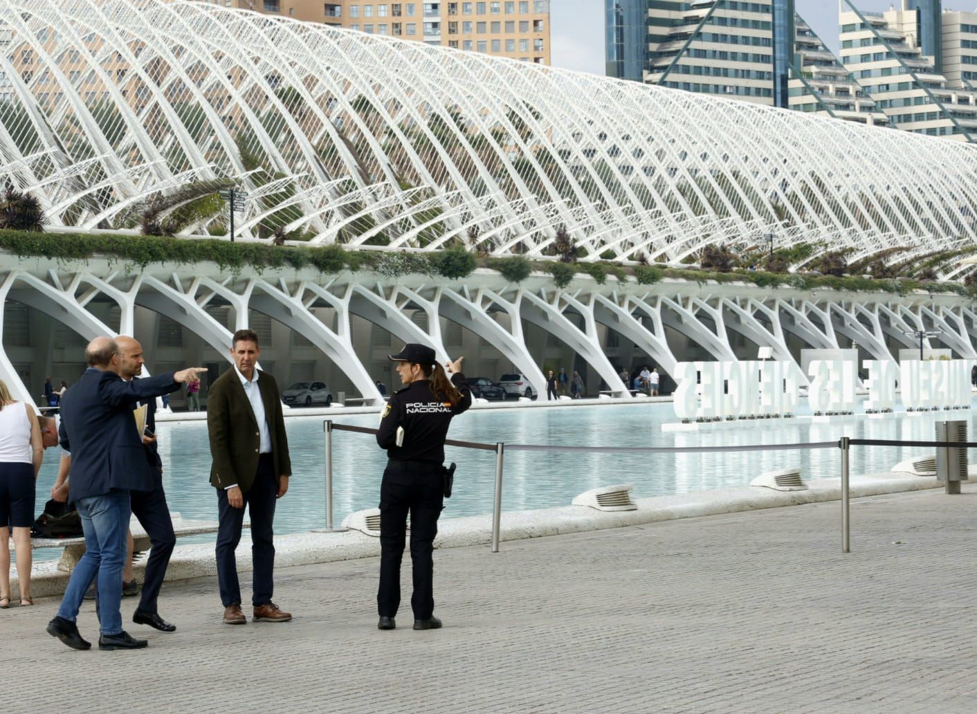 FOTOS | La Policía blinda la Ciudad de las Artes y las Ciencias