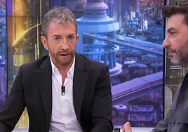 Pablo Motos y Arturo Valls, durante 'El Hormiguero' de este miércoles.