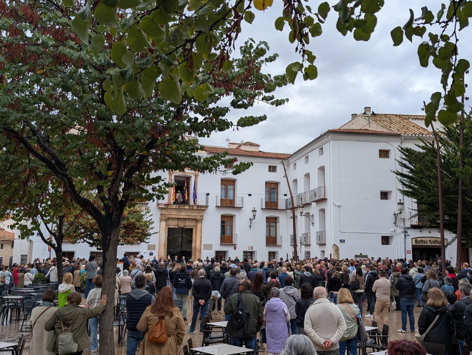 Acto de luto en Utiel por el primer aniversario de la dana.