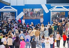 Concentración en Benetússer por el aniversario de la dana.