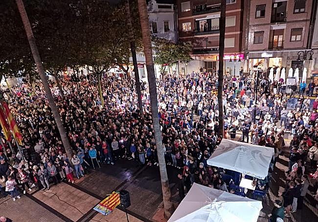 Concentración final de la manifestación en Aldaia.