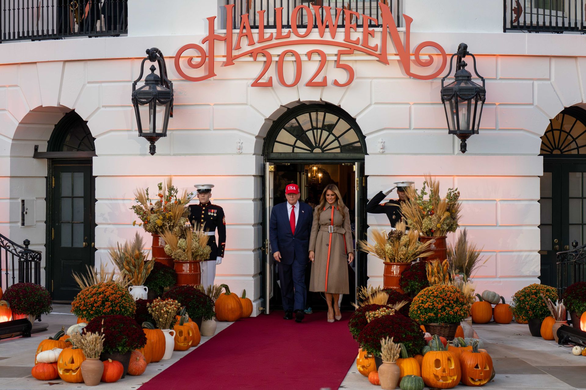 Donald y Melania Trump celebra Halloween por todo lo alto en la Casa Blanca
