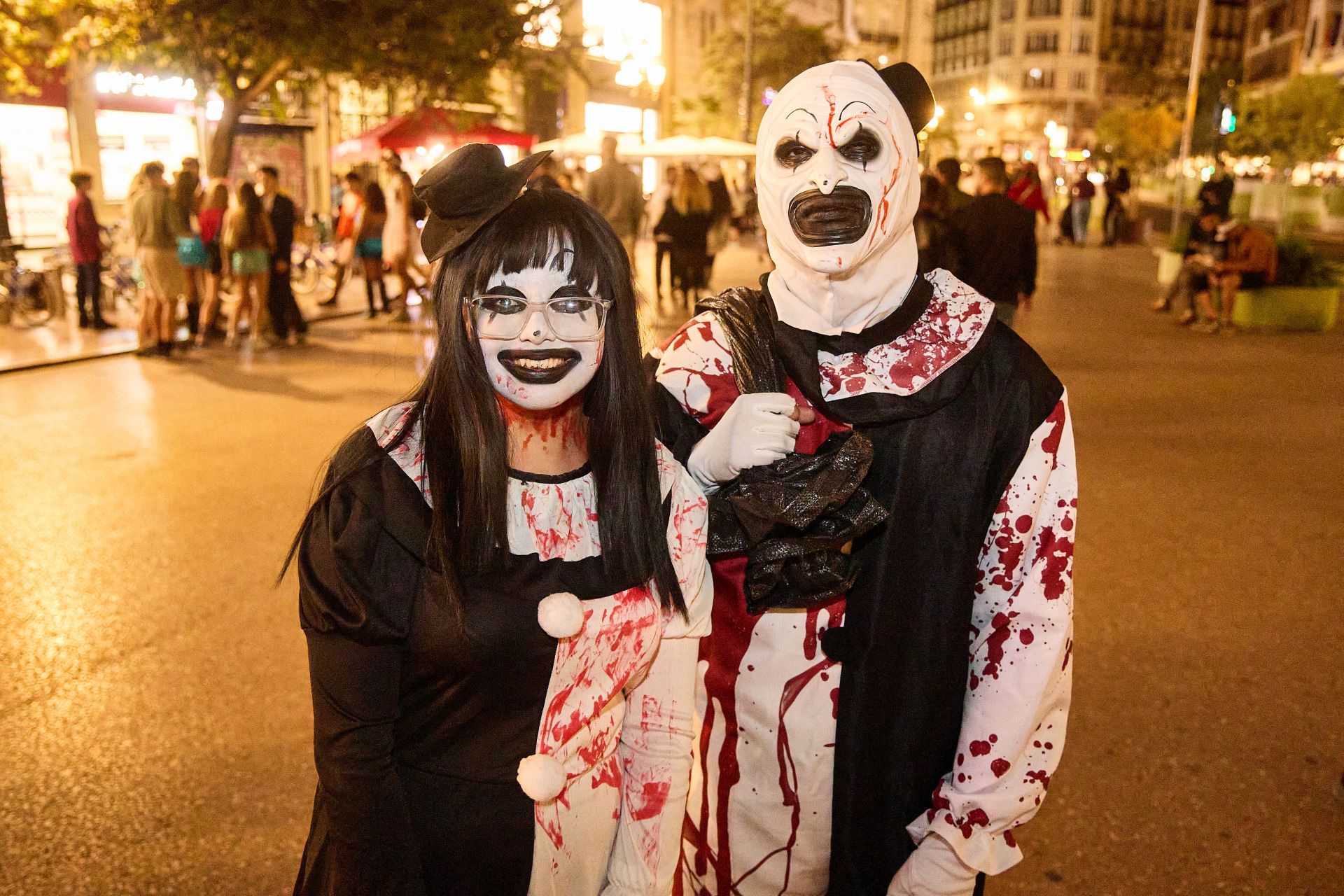 Valencia disfruta de Halloween en la noche más terrorífica del año