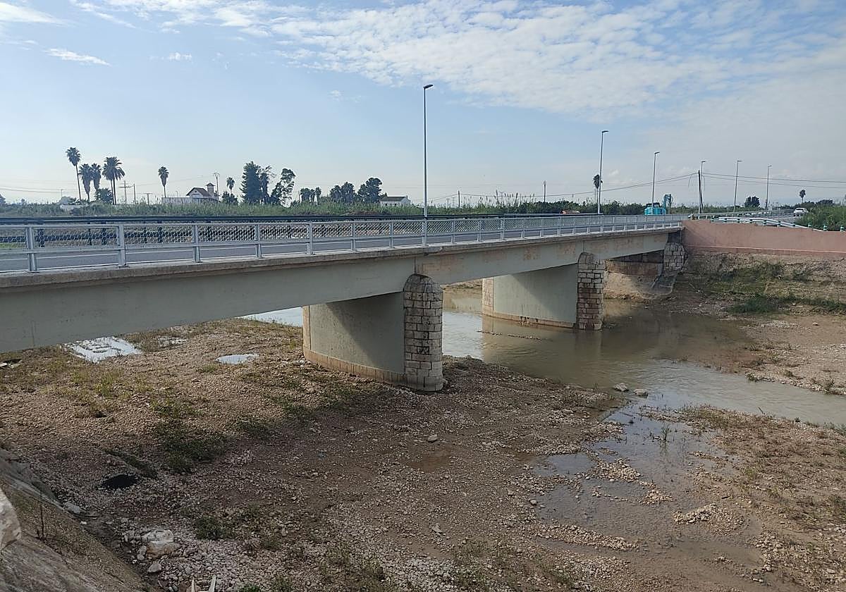 Río Magro a su paso por Algemesí.