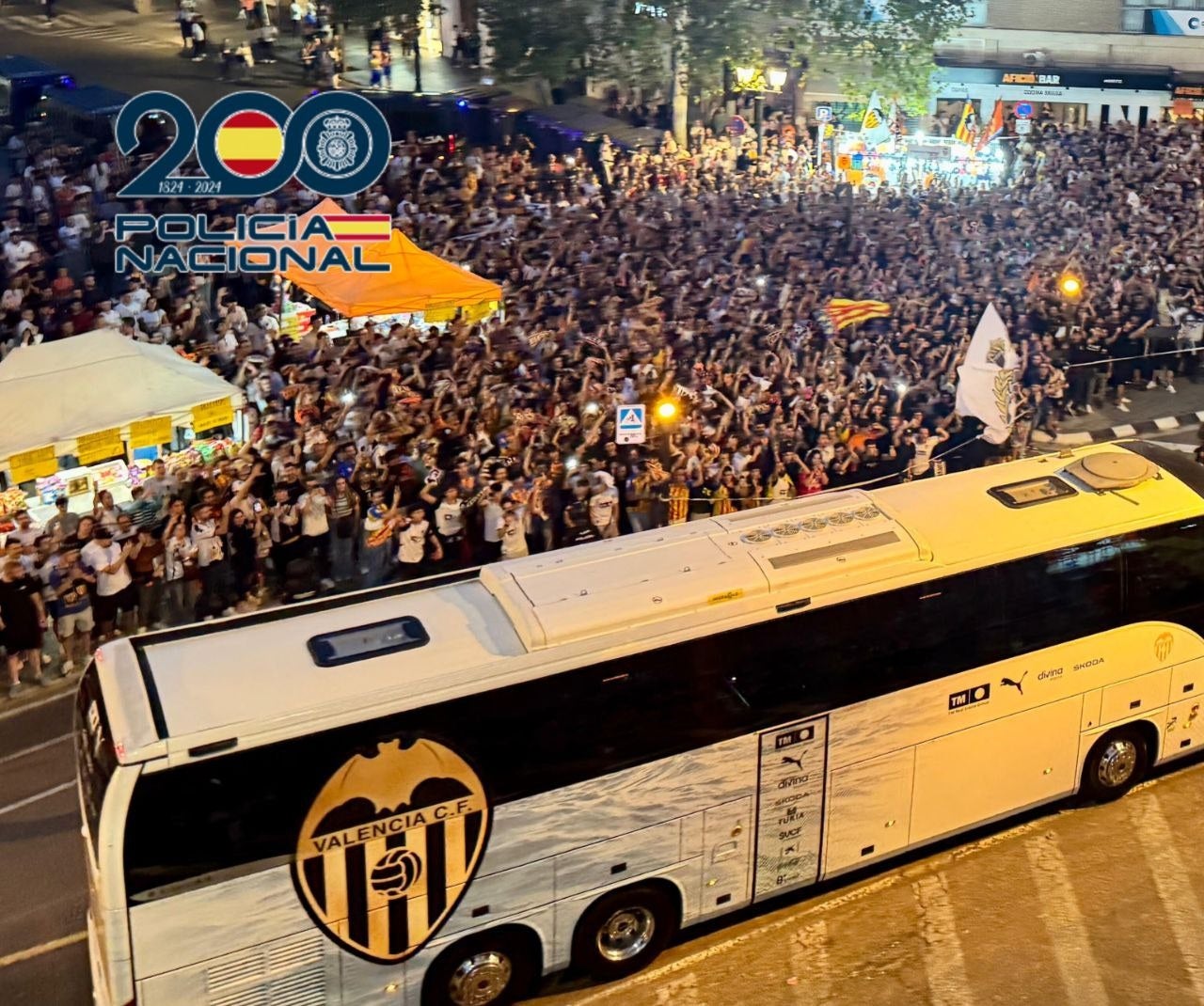 Dispositivo de seguridad de la Poliía Nacional en el último partido del Valencia en casa.