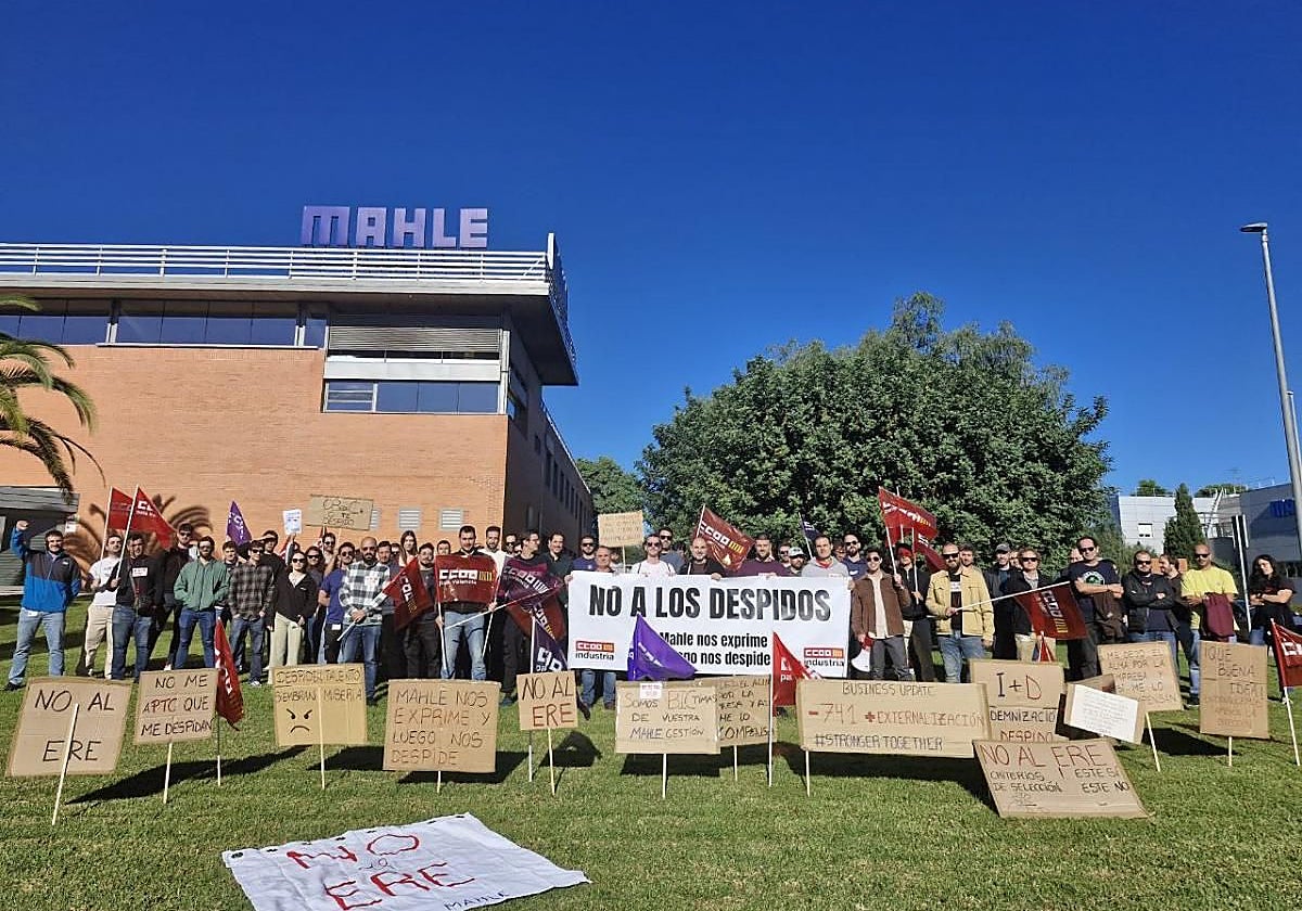 Imagen de una de las manifestaciones de la plantilla de Mahle en Paterna