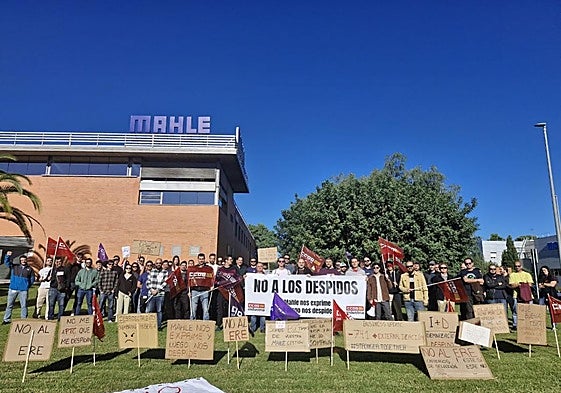 Imagen de una de las manifestaciones de la plantilla de Mahle en Paterna