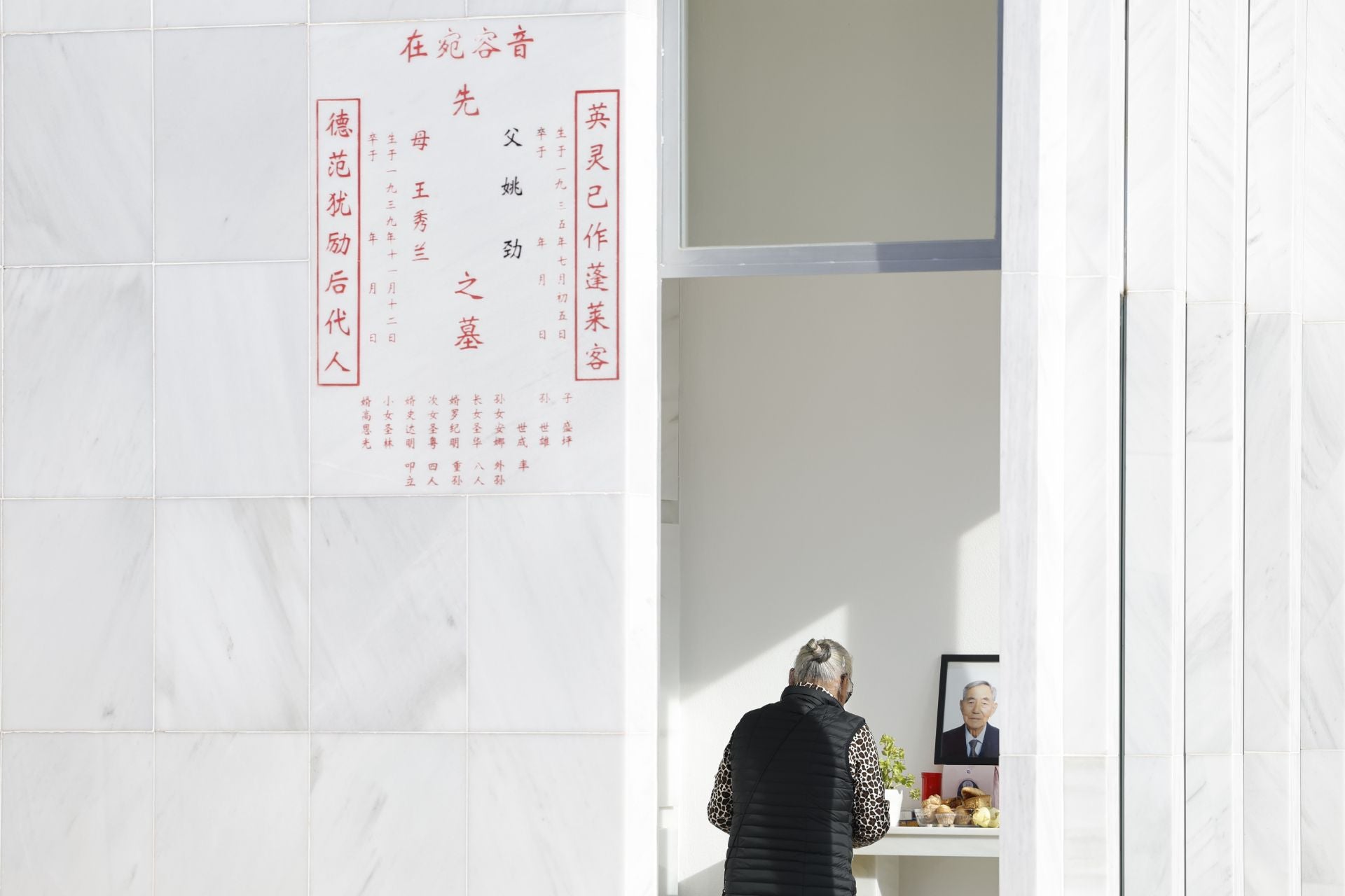 Los cementerios de Valencia se llenan el Día de Todos los Santos