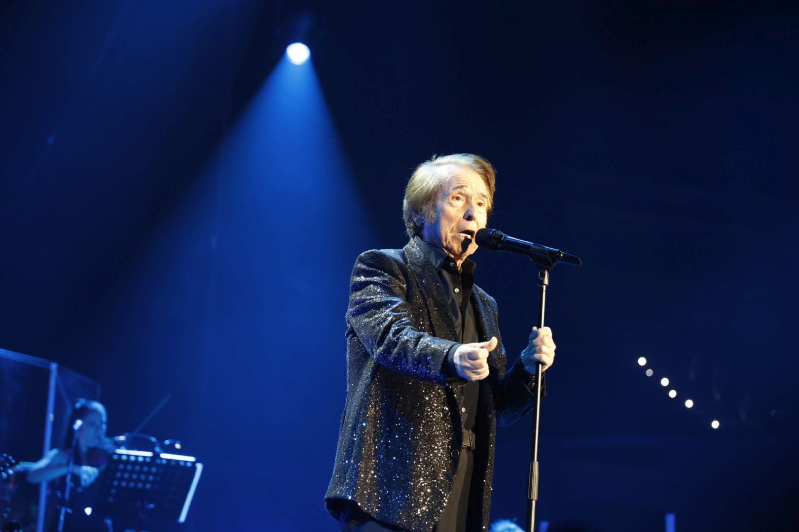 FOTOS | El Roig Arena disfruta con Raphael