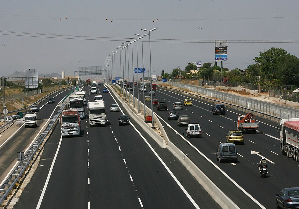 El accidente mortal se ha producido en la CV-35 a la altura de l'Eliana.