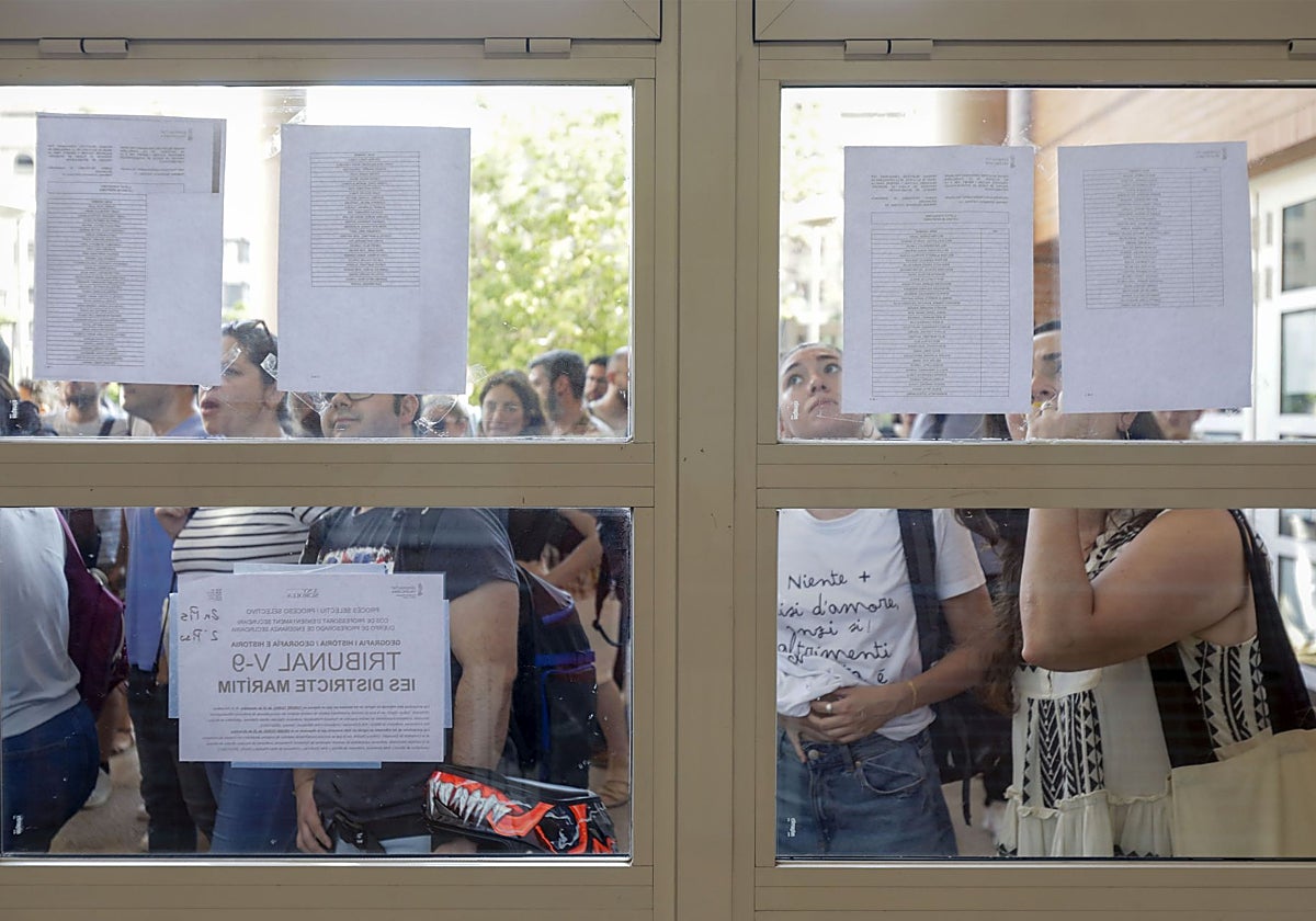 Opositores antes de iniciar el primer ejercicio del proceso de 2023.