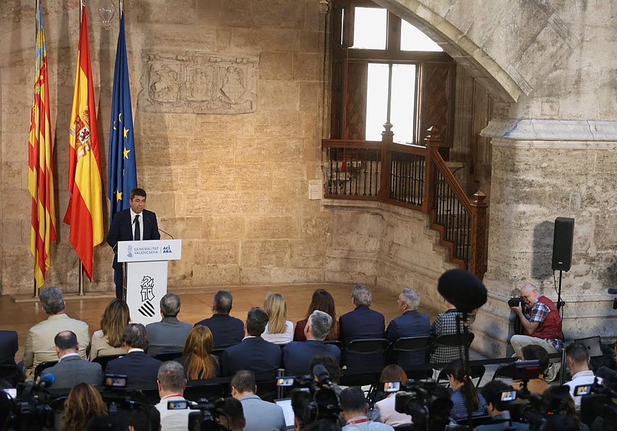 Mazón anuncia su dimisión: «Sé que cometí errores y viviré con ellos toda mi vida»