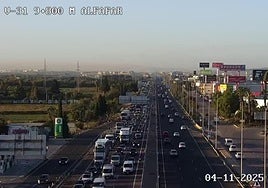 Atascos en la V-31 este martes, 4 de noviembre.