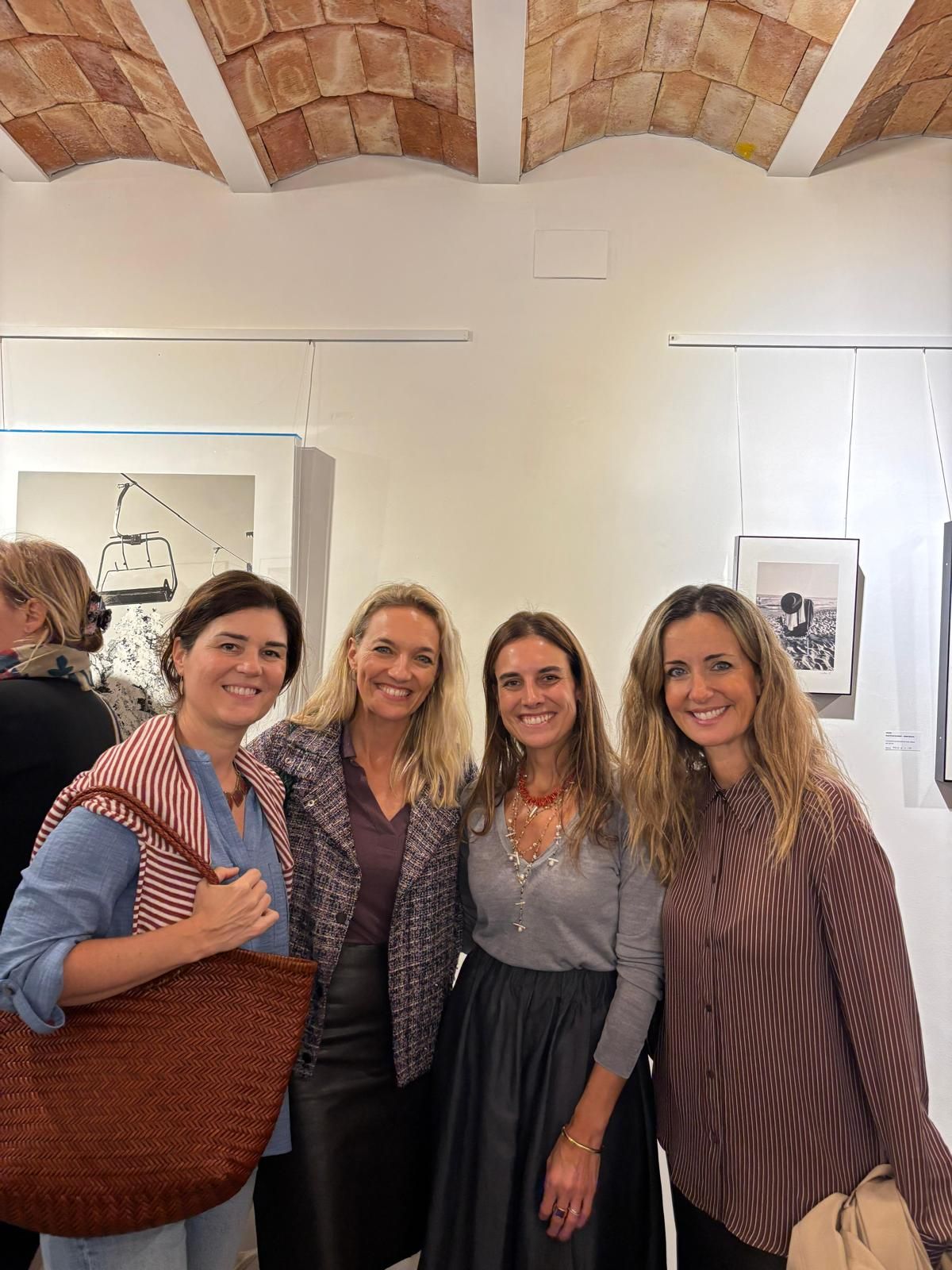 María de Miguel, Yuli Rubio, Victoria Aznar y Elena Ravello.