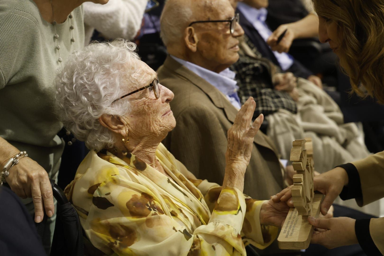 Fotos del homenaje a los vecinos centenarios de Valencia