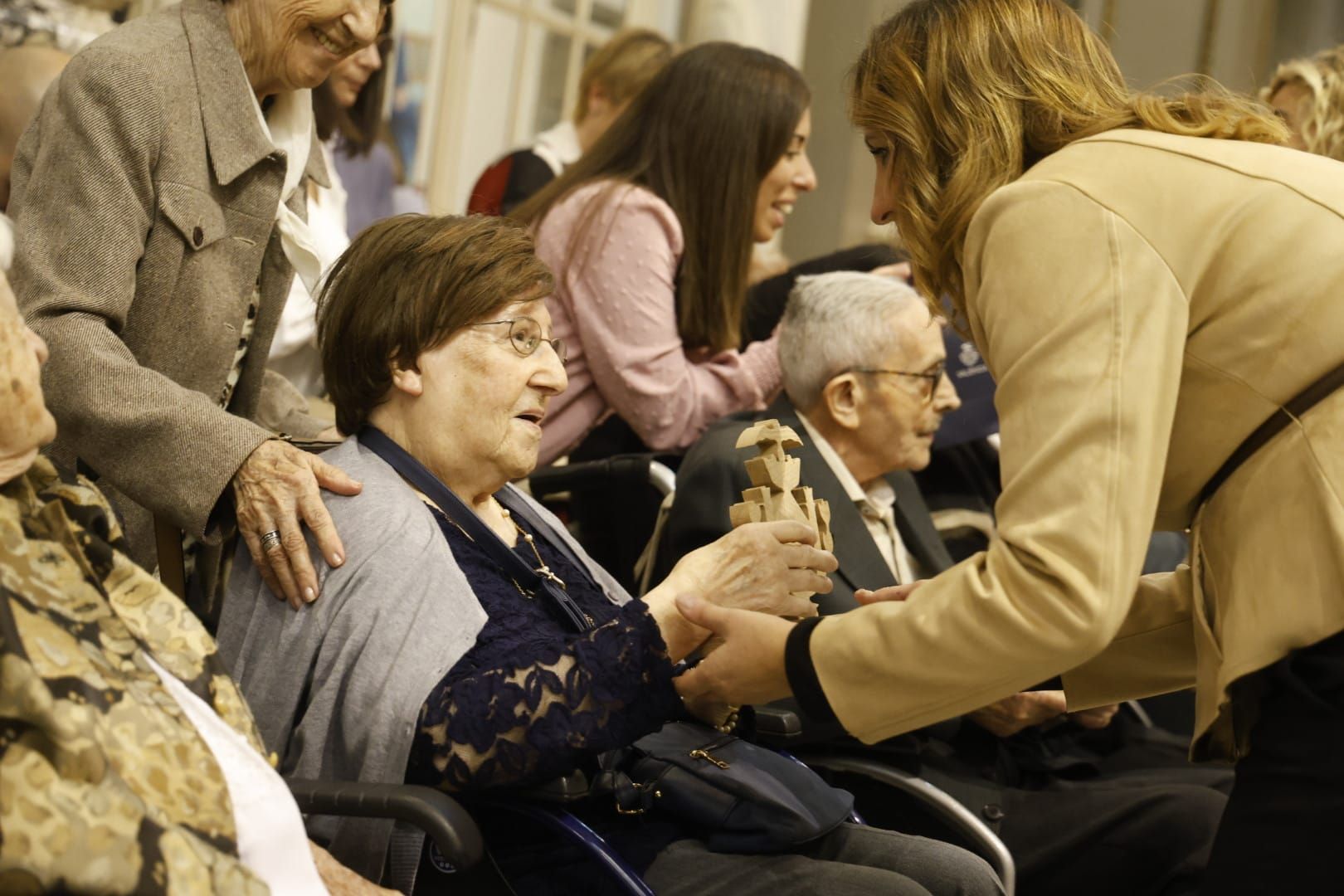 Fotos del homenaje a los vecinos centenarios de Valencia
