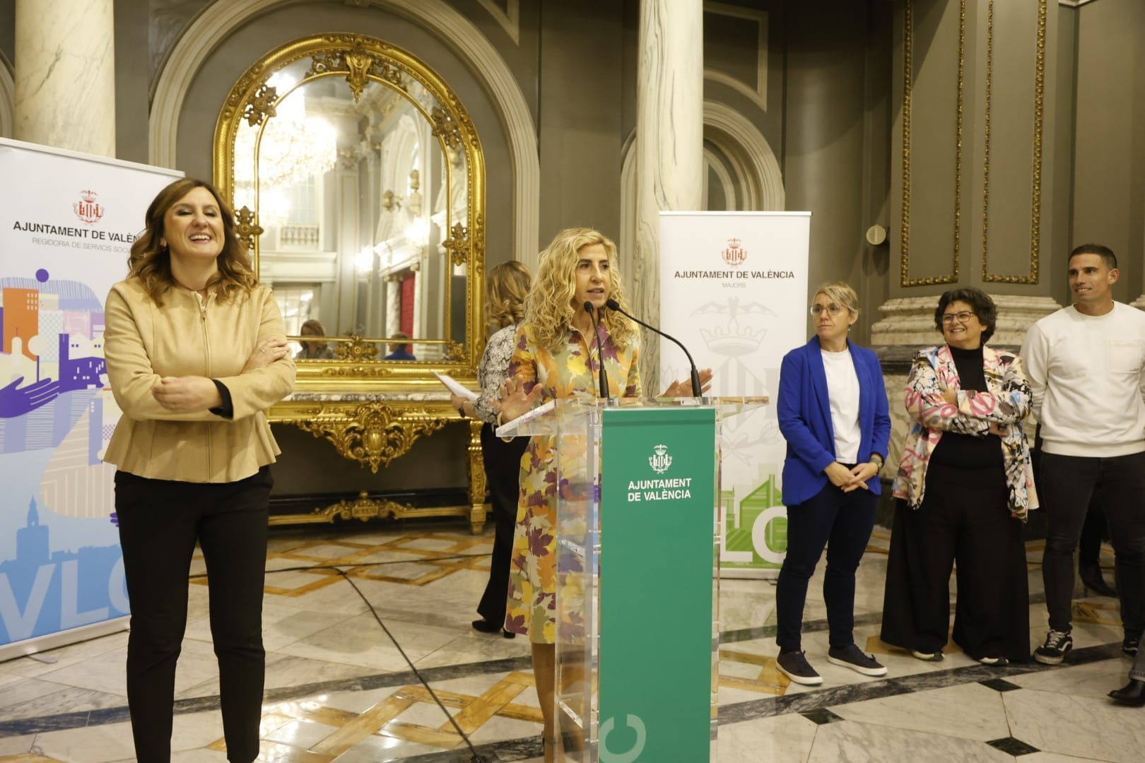 Fotos del homenaje a los vecinos centenarios de Valencia