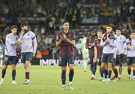 Elgezabal, a la conclusión de un partido en el Ciutat de Valencia.