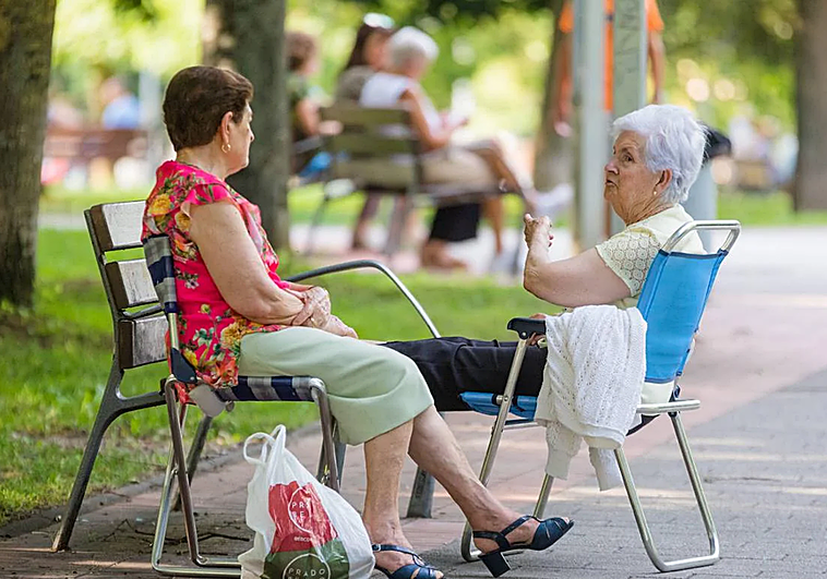 Cándida Jiménez, pensionista: «Tengo 44 años cotizados pero me han penalizado de por vida»