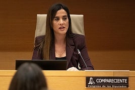 Elisabeth González, durante su comparecencia en la comisión del Congreso.