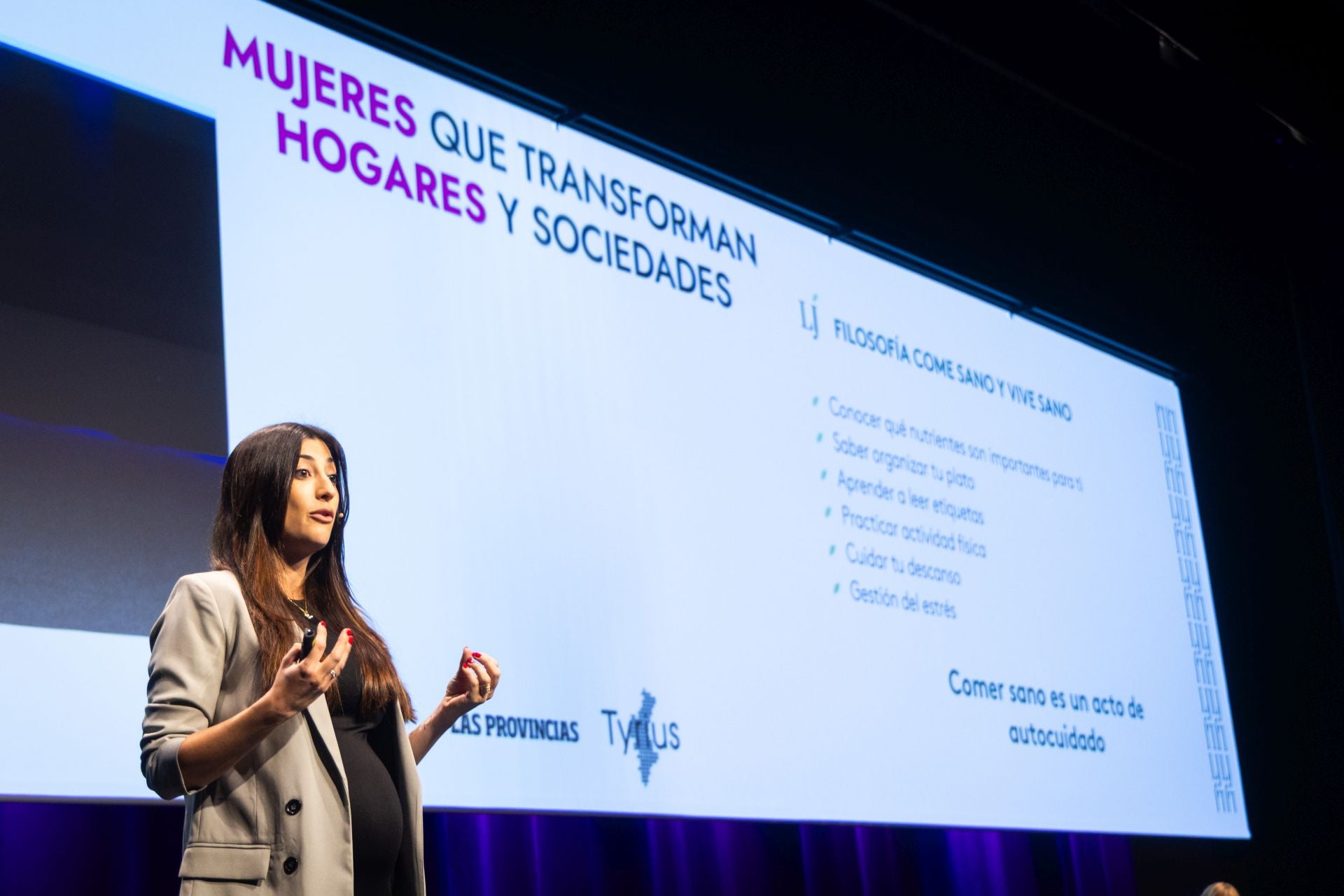 Claves sobre familia, salud y economía, en Dirigiendo Hogares