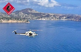 El helicóptero que acudió al rescate de la senderista.