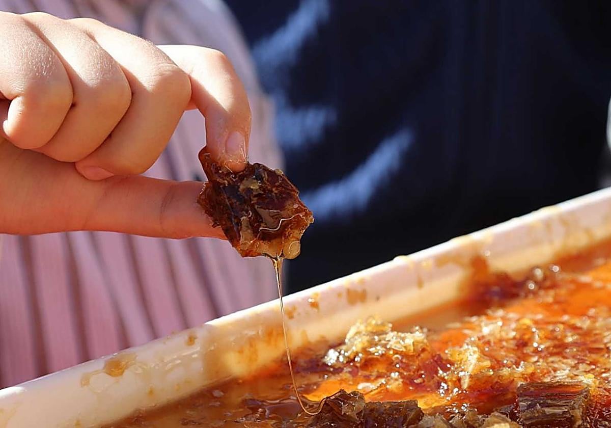 La miel es la gran protagonista de todas las actividades del fin de semana.