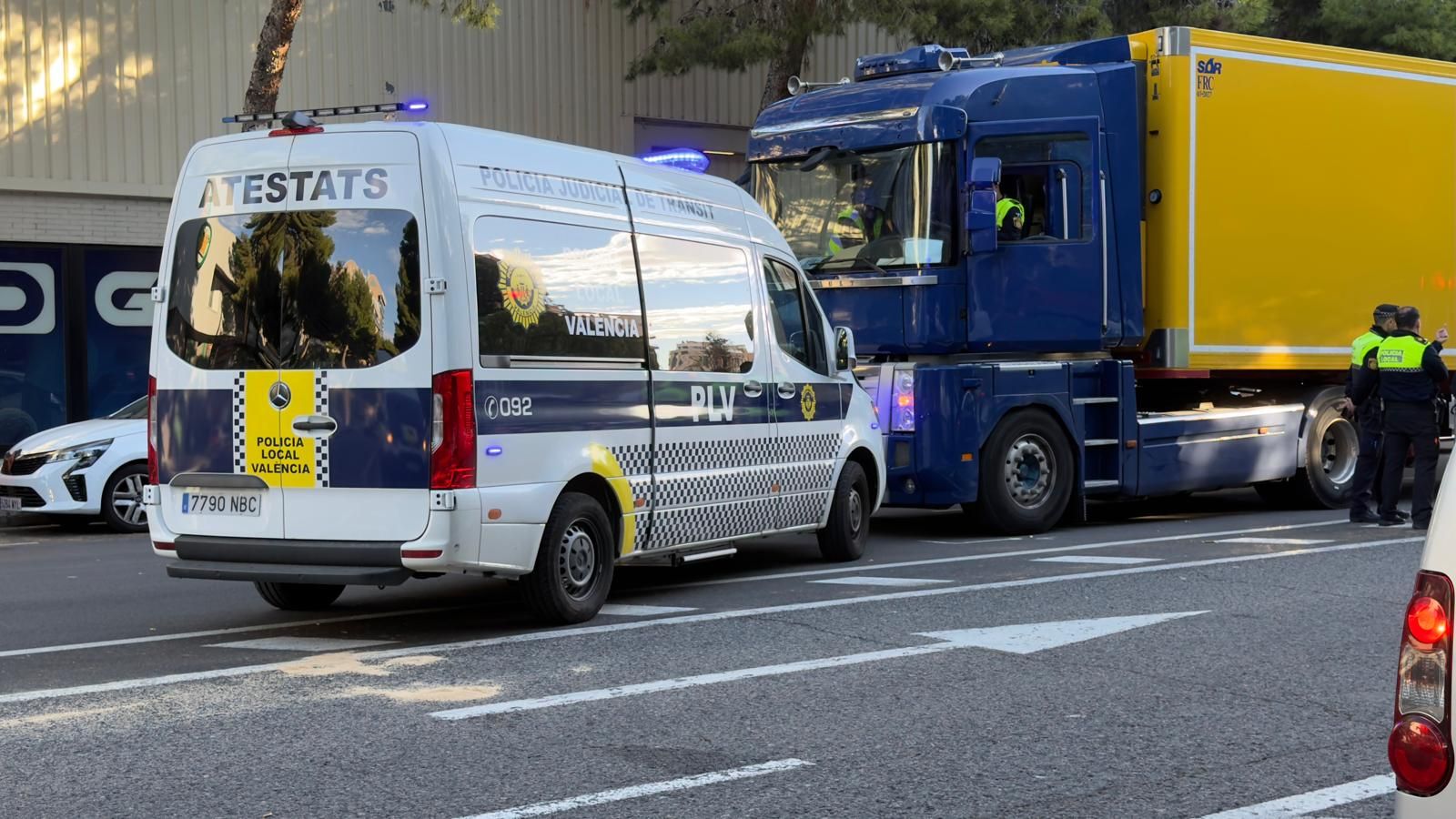 Fotos del atropello mortal a una joven en Valencia