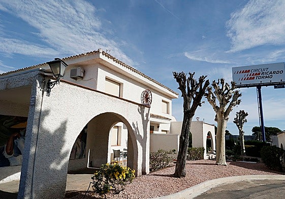 El hotel La Carreta es el más cercano al circuito Ricardo Tormo.