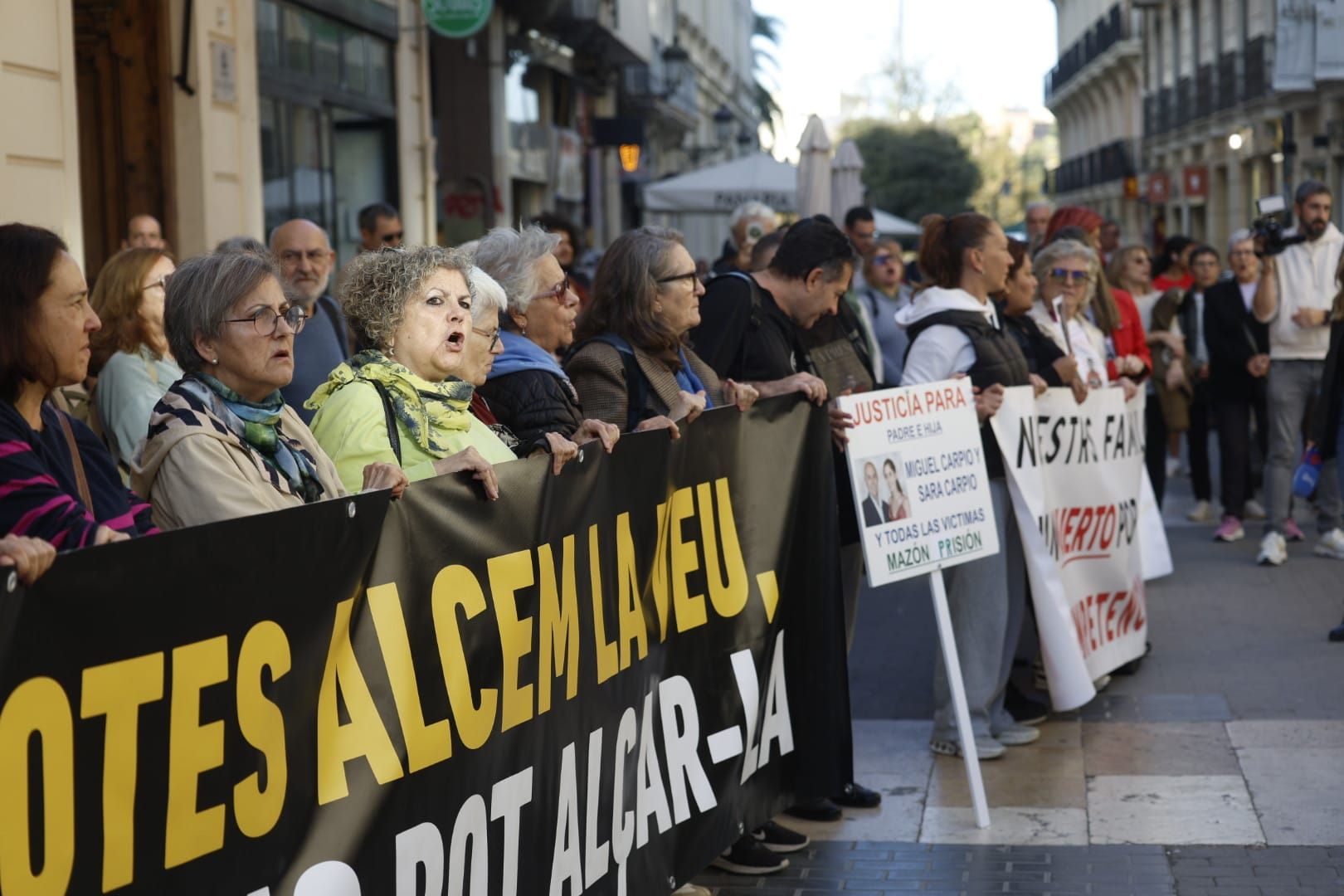 FOTOS | Mazón comparece en la comisión de la dana de Les Corts