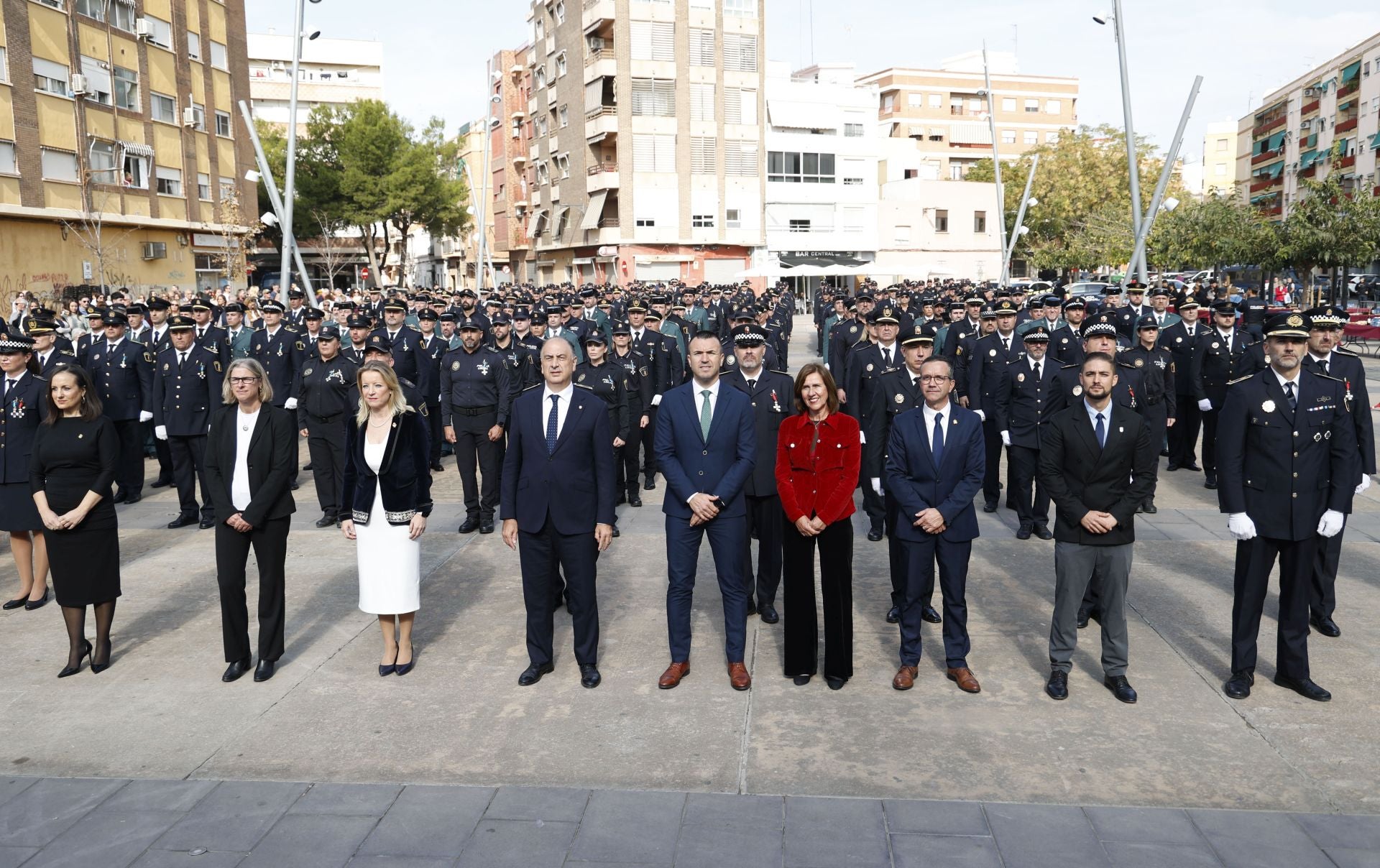 FOTOS | La Generalitat condecora a más de 500 polícias locales
