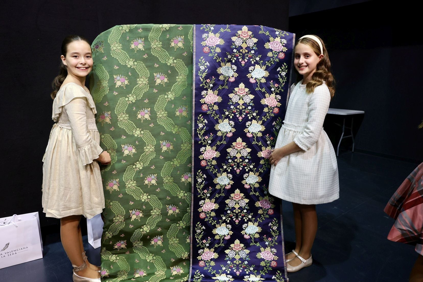 Las telas de los trajes de la corte de honor infantil de las Fallas 2026