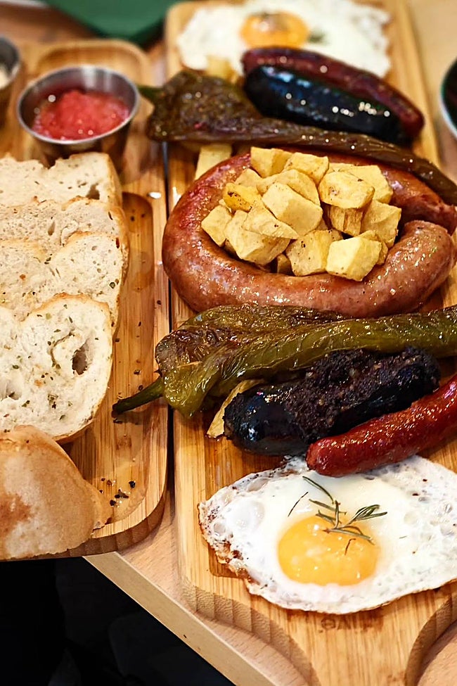 Su famosa Tabla de la rosca.