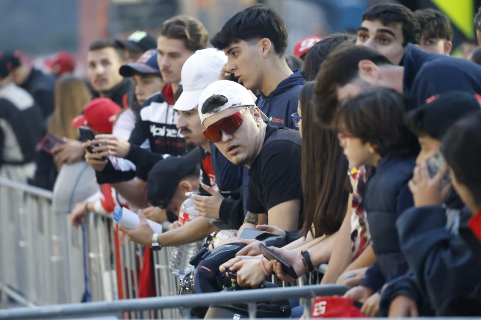 Fotos de ambiente en el GP Cheste 2025