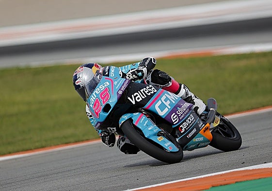 Máximo Quiles, en los entrenamientos libres de Moto3 en el Circuit Ricardo Tormo.
