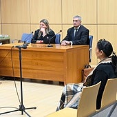 La única acusada que acudió al juicio, que tuvo que suspenderse por la incomparecencia del fugado de la justicia.