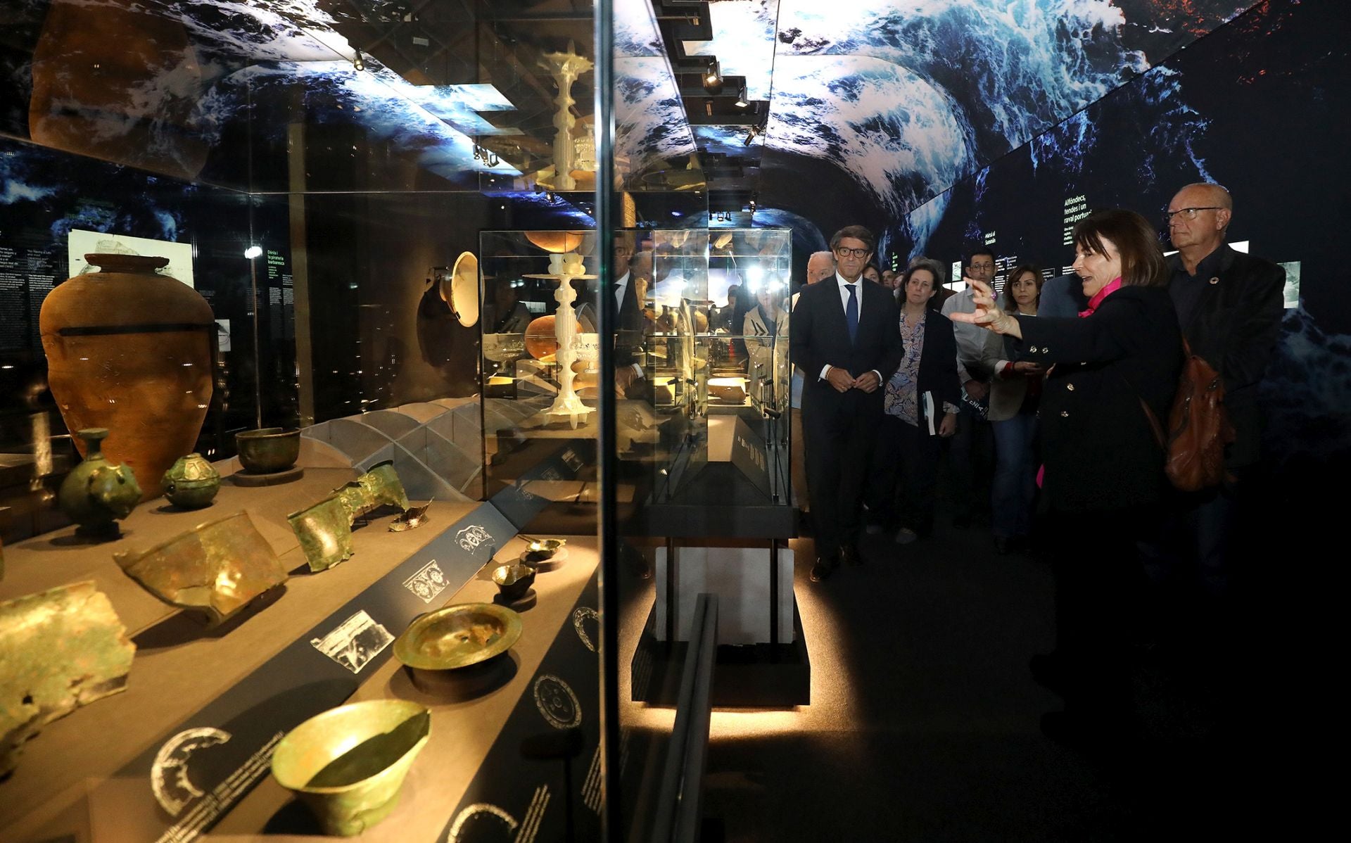 Un momento de la inauguración de la exposición.