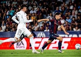 Olasagasti, en el partido entre Levante y Real Madrid.