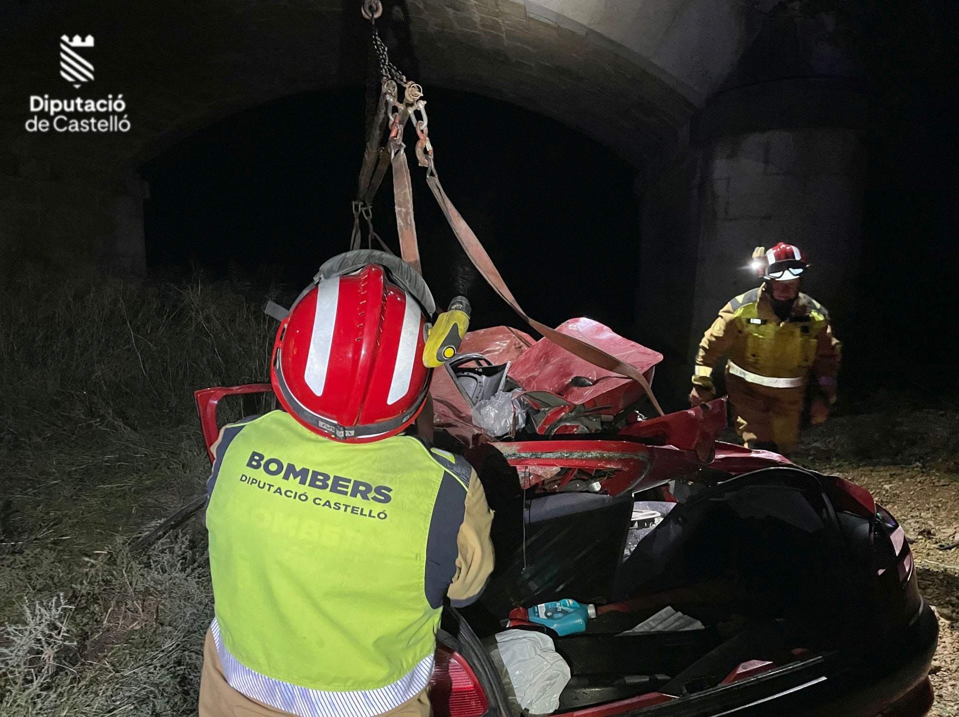 Fotos del accidente en un puente en Benassal donde han muerto dos personas