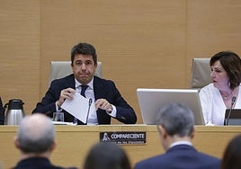 Fotos de la comparecencia de Mazón en el Congreso