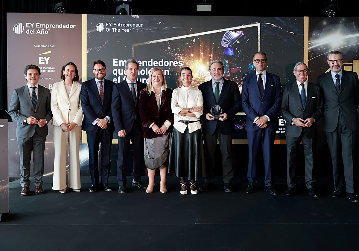 Foto de familia del Premio al Emprendedor del Año de EY