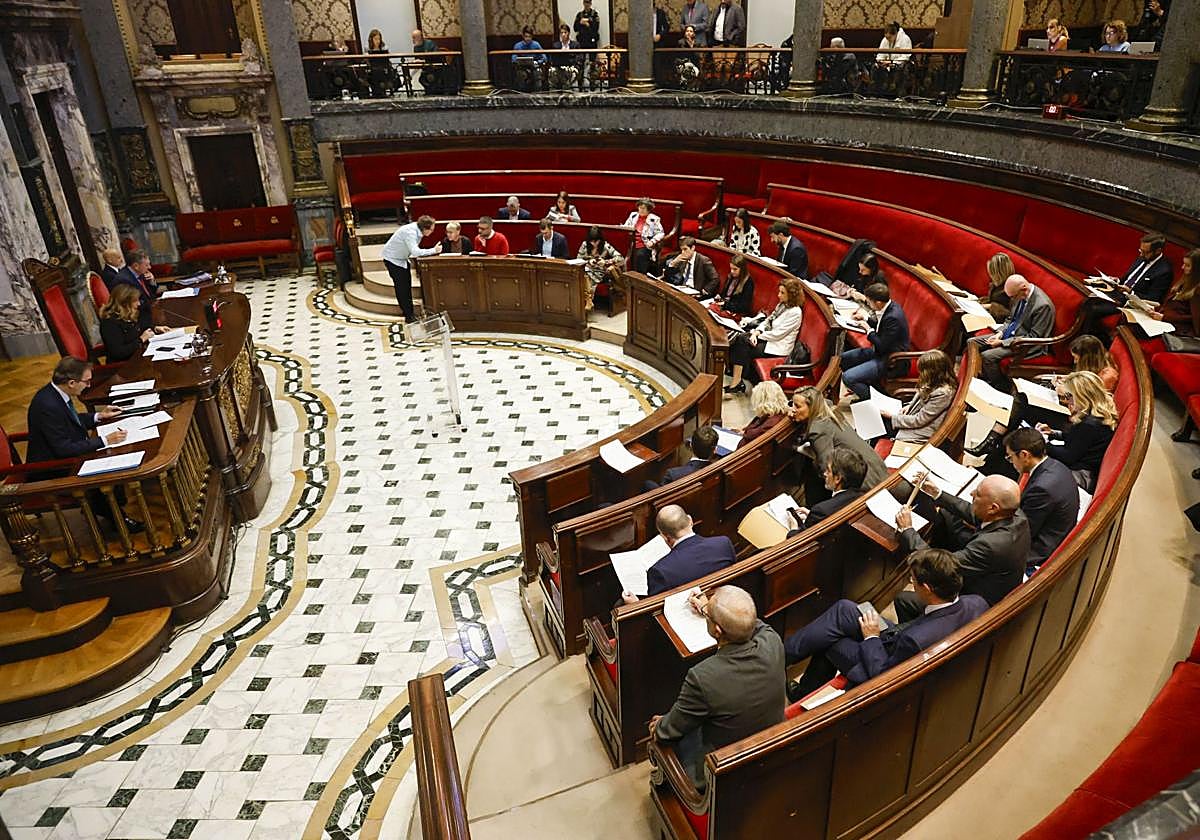 Fotos del Pleno del Ayuntamiento de Valencia, celebrado este martes
