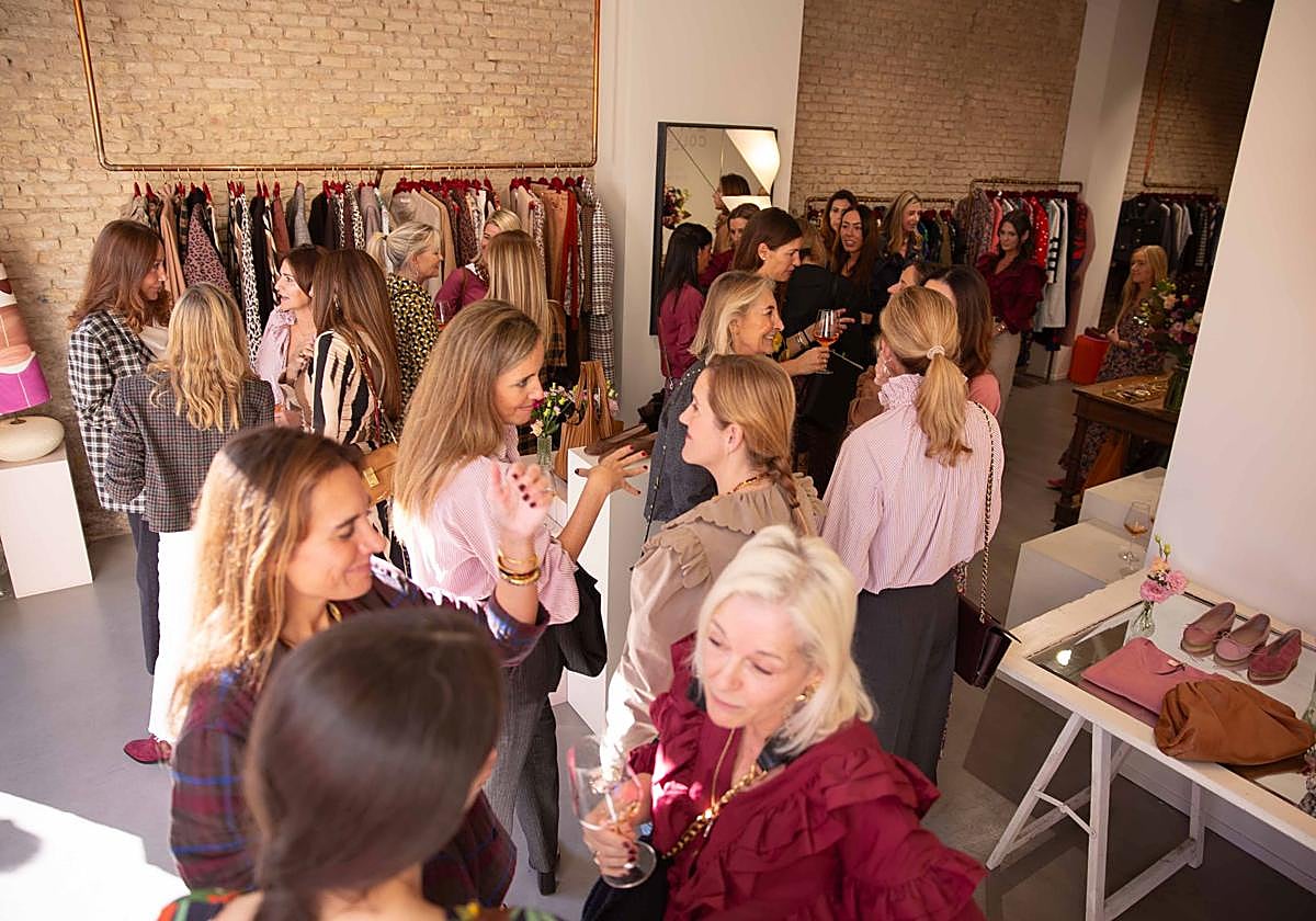 Las mujeres invitadas por La Folie que han podido conocer qué colores les sientan mejor