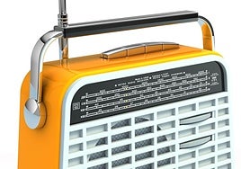 Un antiguo aparato de radio.