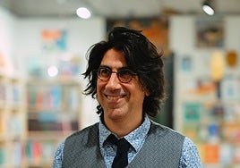 «Parece que en la literatura se esconde a la gente mayor sólo porque es mayor»