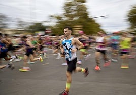 Un corredor de la Media Maratón de Valenica 2025.