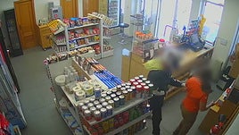 Fotograma de la cámara del momento del atracto.