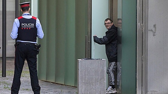 Miguel Ricart elude una pena de dos años de cárcel por vender droga en un 'narcopiso' de Barcelona